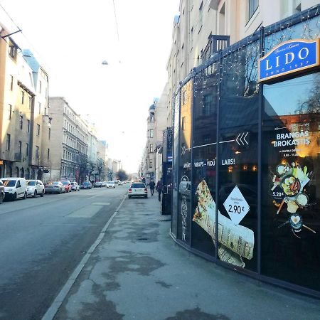Tiny Non-Smoking Caka & Free Parking Apartment Riga Ngoại thất bức ảnh