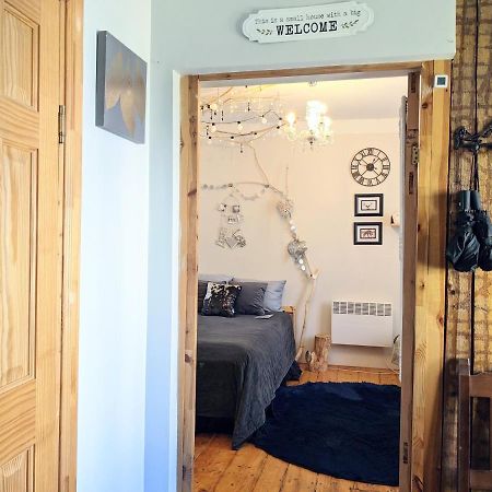 Tiny Non-Smoking Caka & Free Parking Apartment Riga Ngoại thất bức ảnh