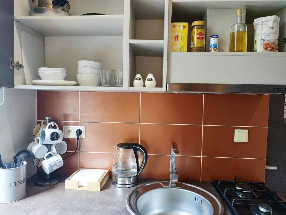 Tiny Non-Smoking Caka & Free Parking Apartment Riga Ngoại thất bức ảnh